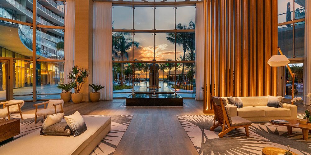 Auberge-Lobby-s